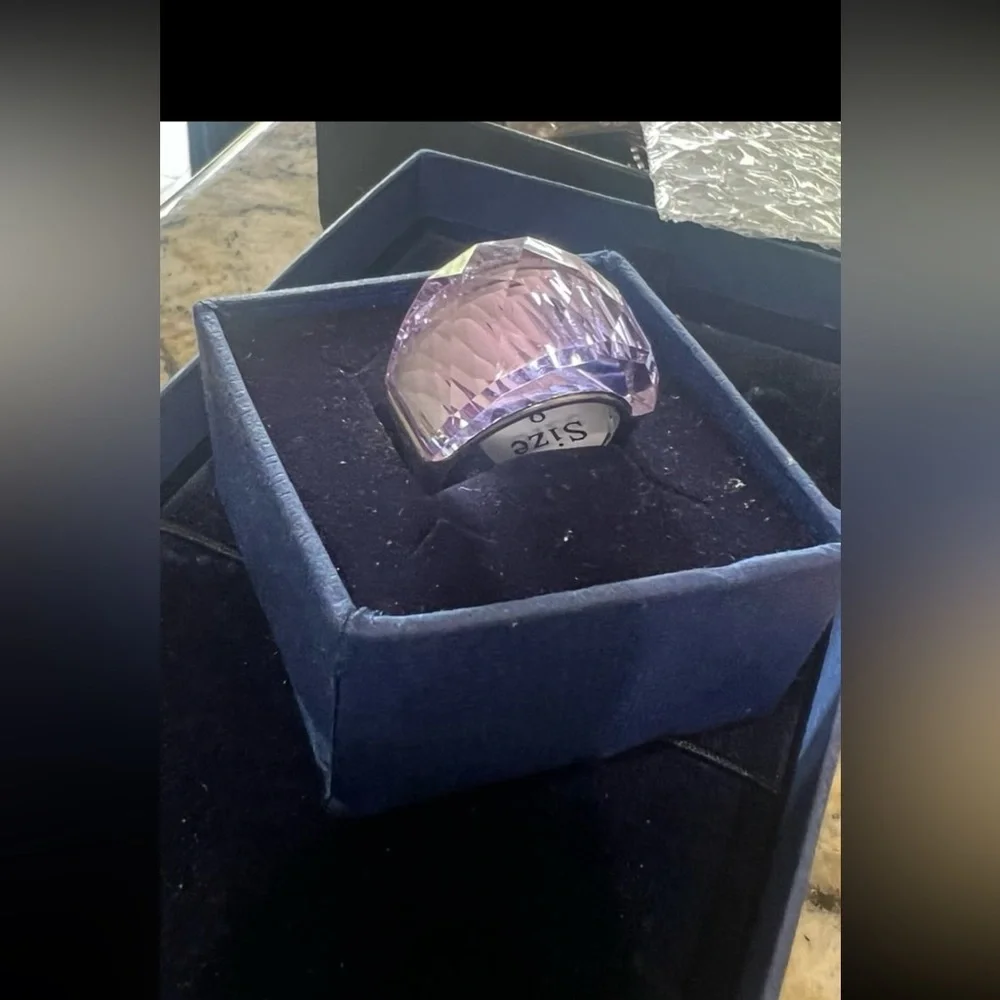 Swarovski crystal lavender size 7 ring with steel nirvana SSLS7